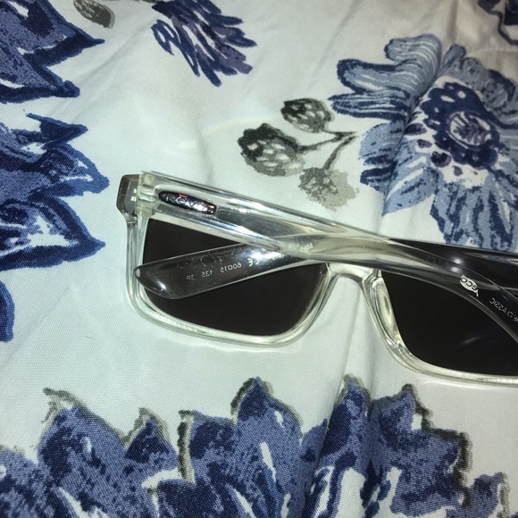 Revo Jude - Picture 3 of 3